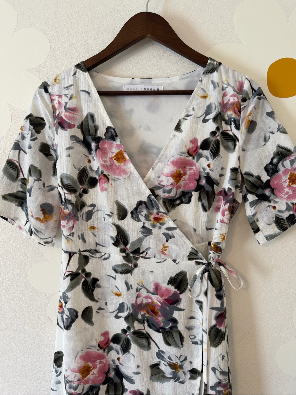 EUC Baltic Born White Pink Floral Wrap Midi Dress with Flutter Sleeves - Picture 4 of 11